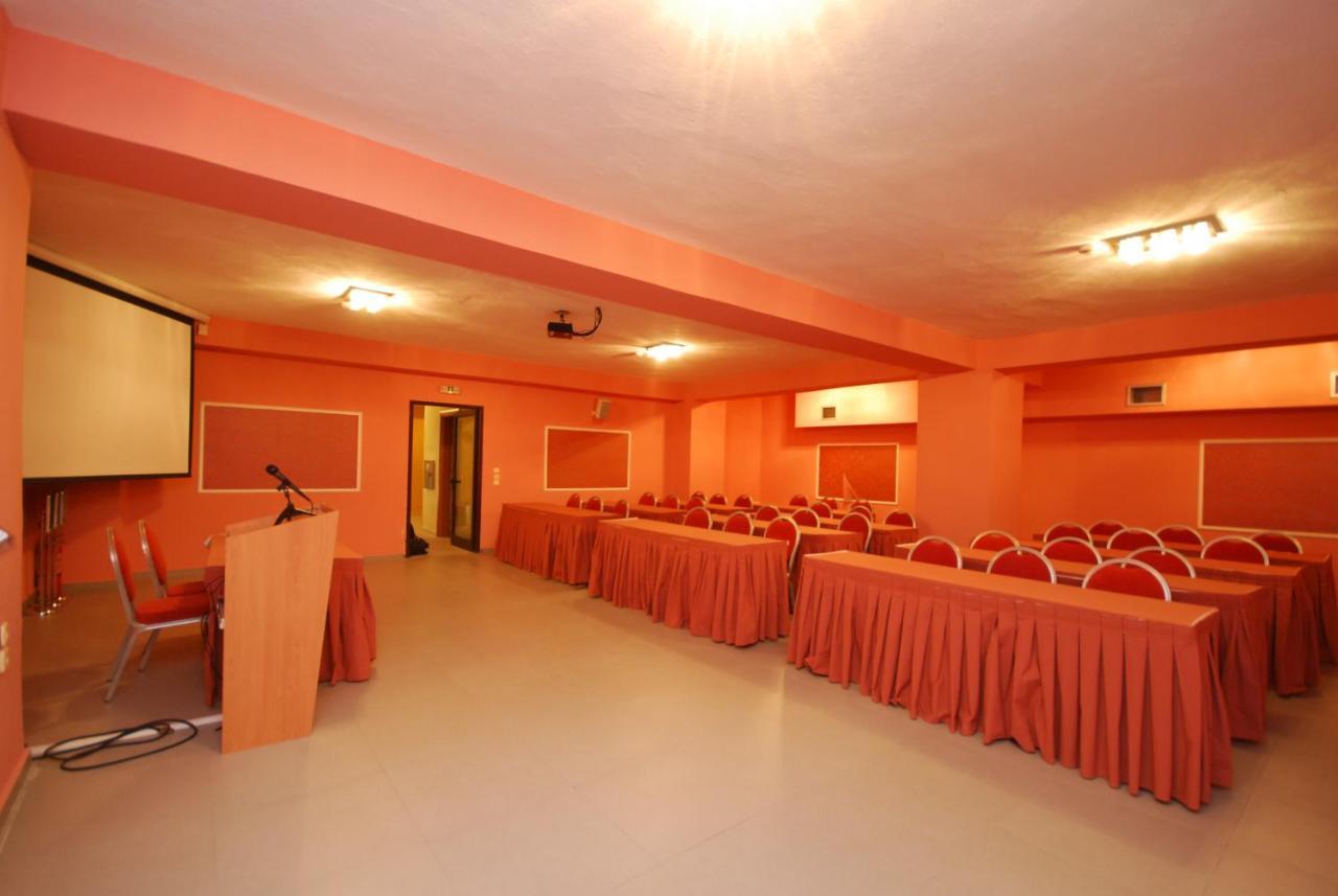 4 Epoxes Hotel Spa Loutraki  Exterior photo