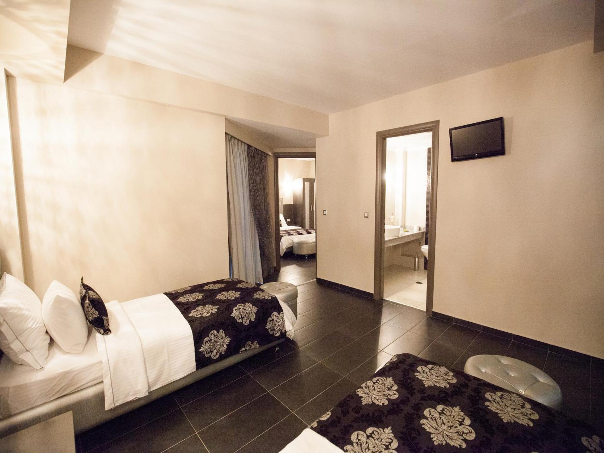 4 Epoxes Hotel Spa Loutraki  Exterior photo
